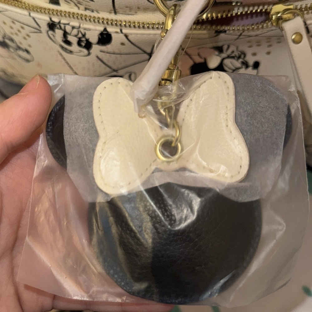 BRAND NEW DISNEY BABY BACK PACK FOR SALE - Picture 4 of 9